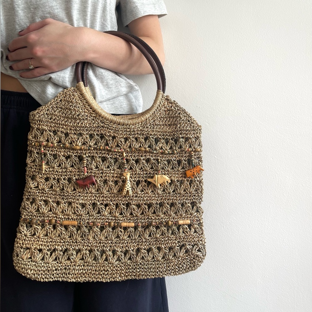 St. John’s Bay Woven Straw bag with bead animals - Picture 8 of 8